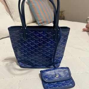 Elegant Blue Tote with Matching Pouch